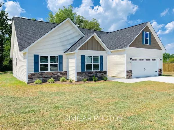 123 Heron Watch DR, Hubert, NC 28539