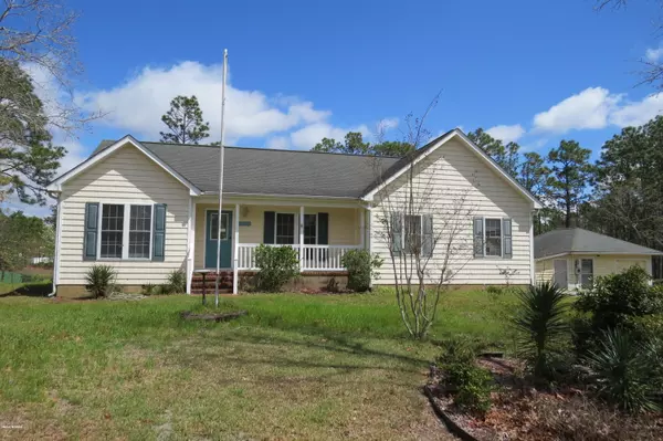 1073 Grant Circle, Southport, NC 28461