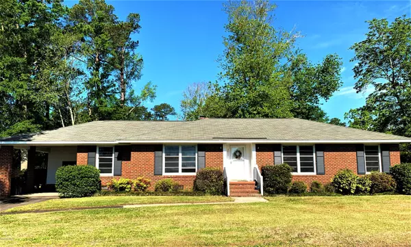 3011 Johnson ST, Kinston, NC 28504