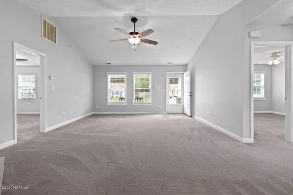 New Bern, NC 28562,204 Bear TRL