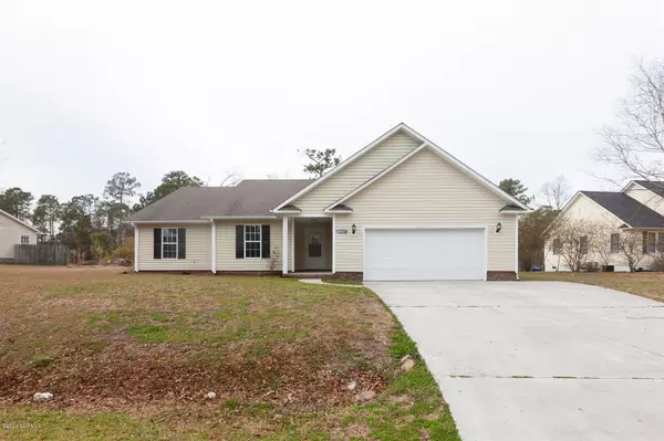 211 Marsh Hen CT, Swansboro, NC 28584