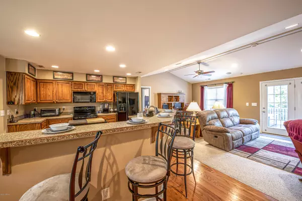 New Bern, NC 28562,120 Hilda DR