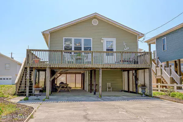 1320 N Topsail DR, Surf City, NC 28445