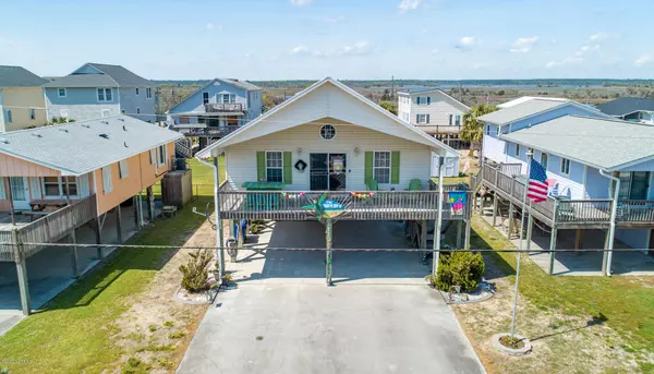 1113 N Topsail DR, Surf City, NC 28445