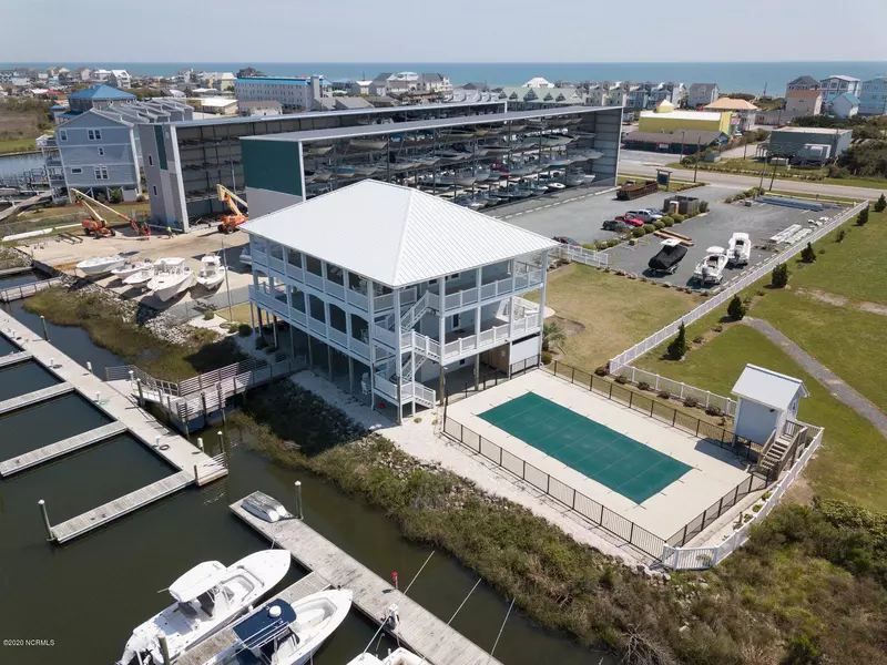 111 N New River Dr., Surf City, NC 28445