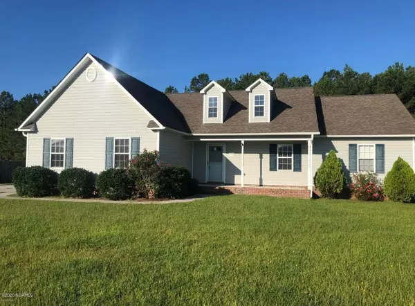 133 Hunt DR, Hubert, NC 28539