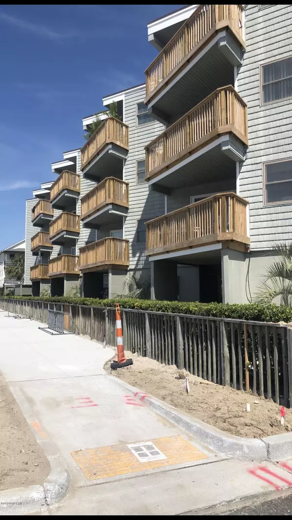 1102 N Lumina AVE #A3, Wrightsville Beach, NC 28480