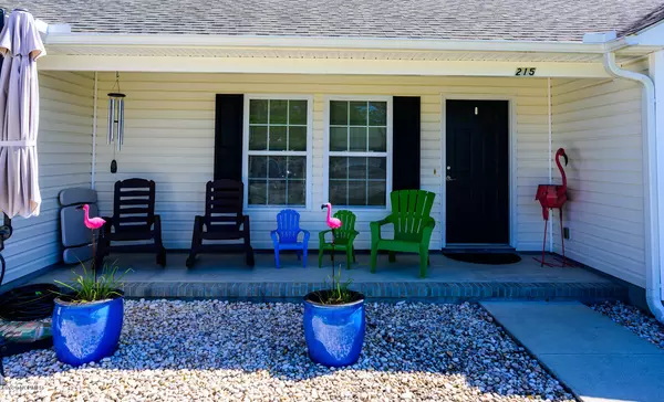 New Bern, NC 28562,215 Bear TRL