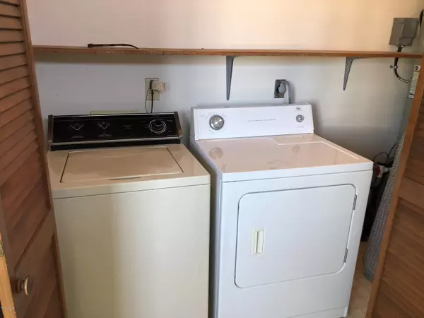 Surf City, NC 28445,1515 N Shore DR