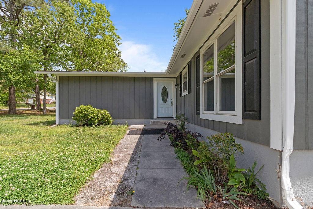 Jacksonville, NC 28546,104 Shadow Brook DR
