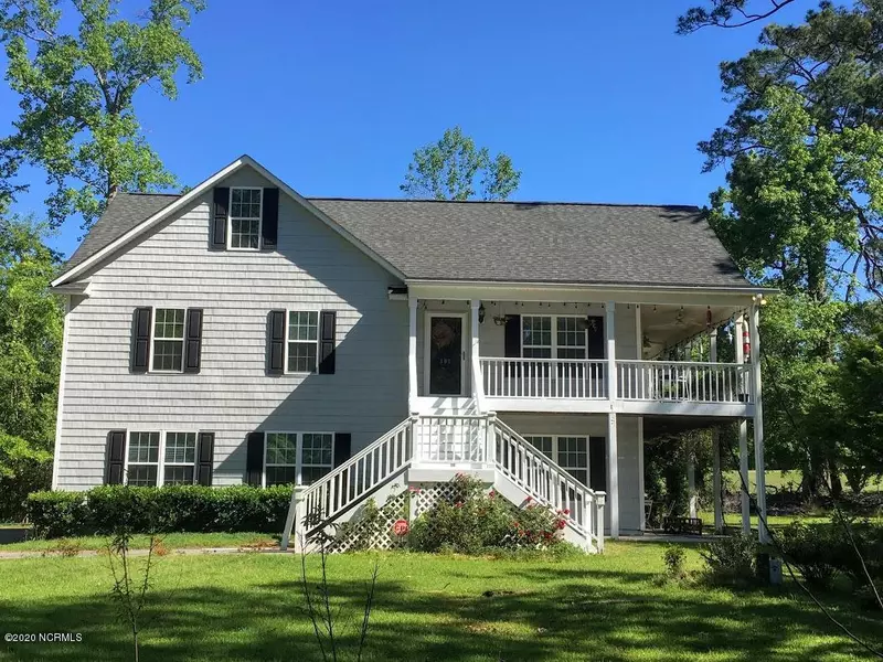 307 Fairway CIR, Hampstead, NC 28443