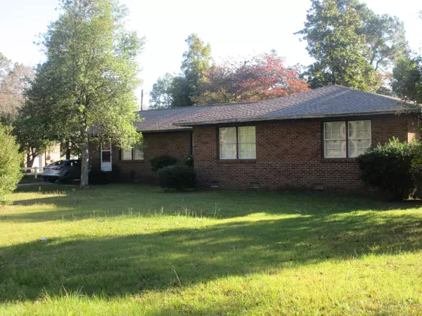 13101 Debra Drive, Laurinburg, NC 28352