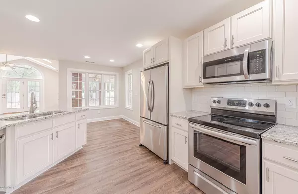 Wallace, NC 28466,125 Candlewood DR