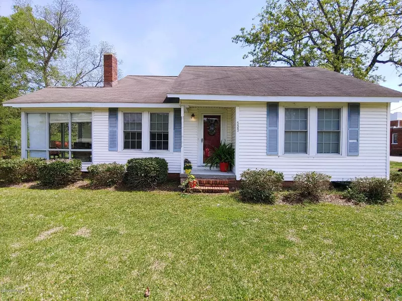 523 Hallsboro RD S, Hallsboro, NC 28442