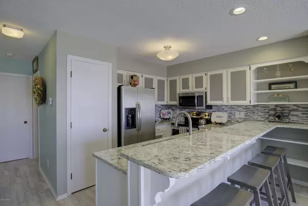 Surf City, NC 28445,904 S Shore DR #A