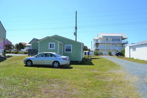 Surf City, NC 28445,311 S Topsail DR