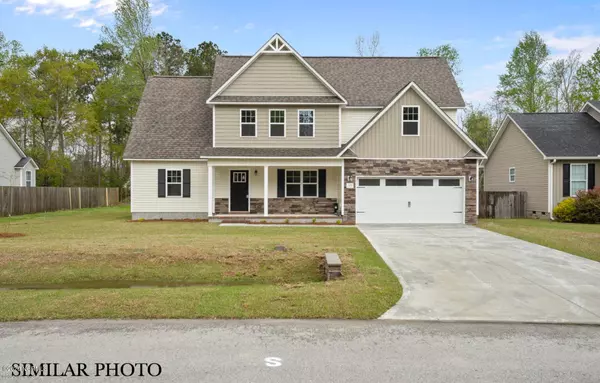 106 Heron Watch DR, Hubert, NC 28539