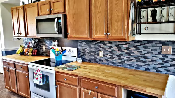 Richlands, NC 28574,548 Comfort RD