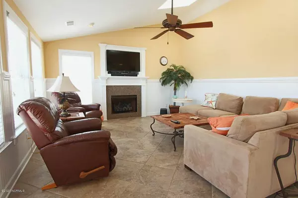 Sunset Beach, NC 28468,415 17th ST