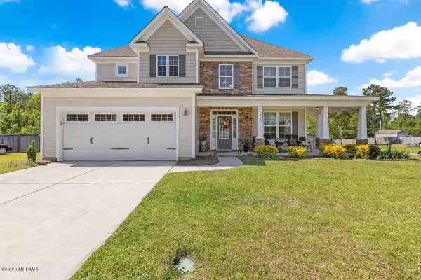 422 Wolfe LN, Hubert, NC 28539