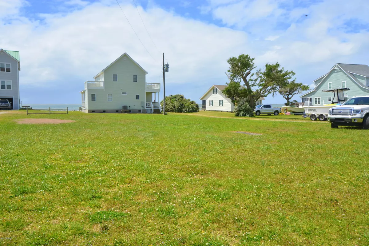 Harkers Island, NC 28531,115 Old School House Road