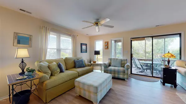 Emerald Isle, NC 28594,4004 Emerald DR