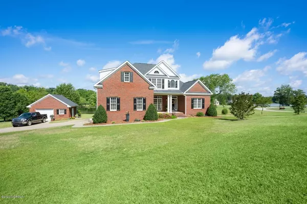 6196 Golden Pond RD, Elm City, NC 27822