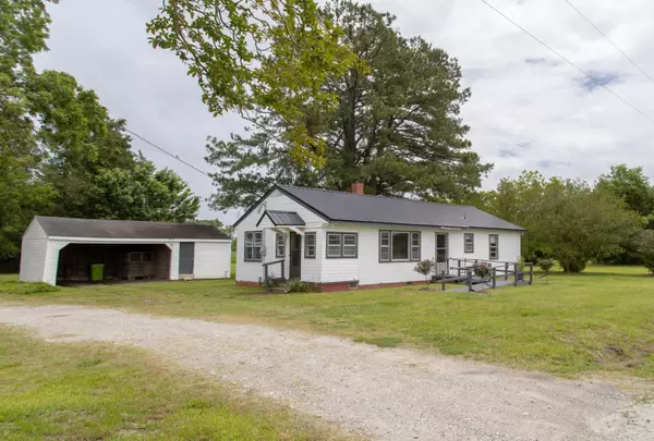 1230 Kite Town RD, Vanceboro, NC 28586