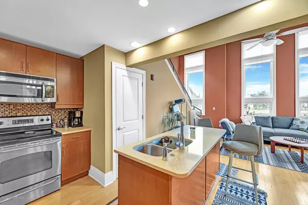 Wilmington, NC 28401,619 N 4th ST #107