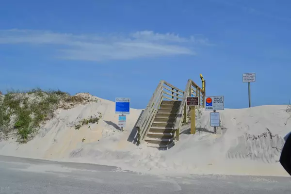 North Topsail Beach, NC 28460,7311 10th AVE