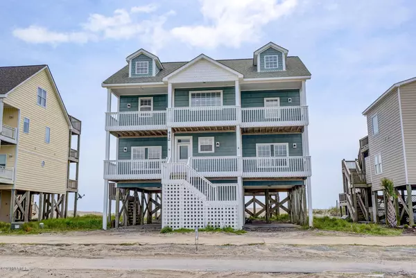 North Topsail Beach, NC 28460,412 New River Inlet RD