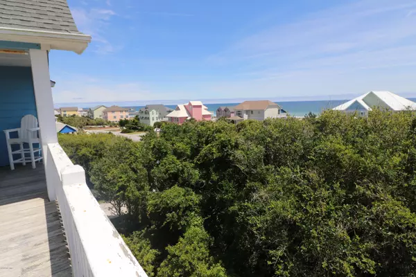 Emerald Isle, NC 28594,9936 Louise Howard CT #W