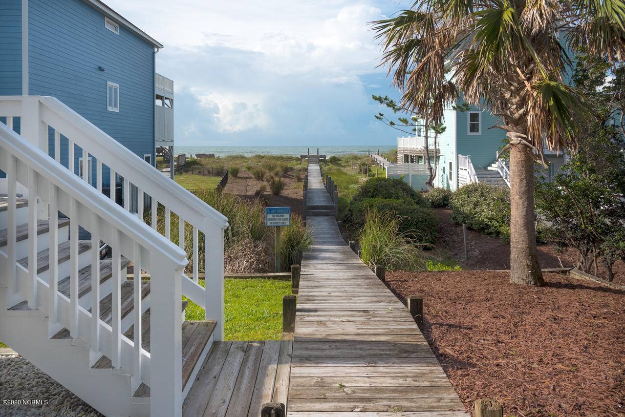 Emerald Isle, NC 28594,9907 Shipwreck LN