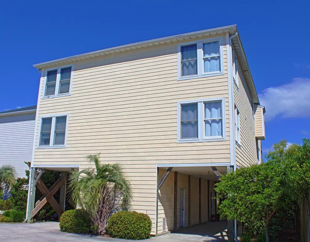 Surf City, NC 28445,111 Bay DR #B