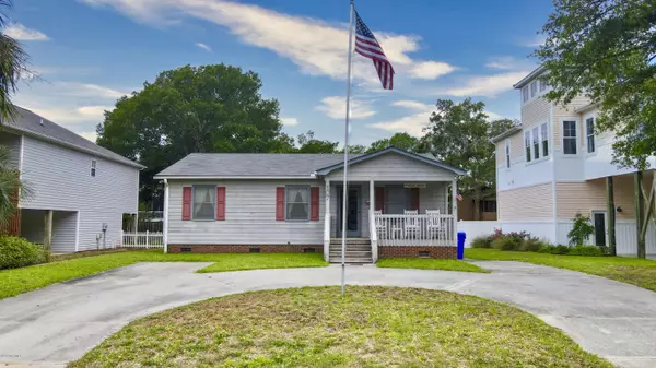 107 SE 42nd Street, Oak Island, NC 28465