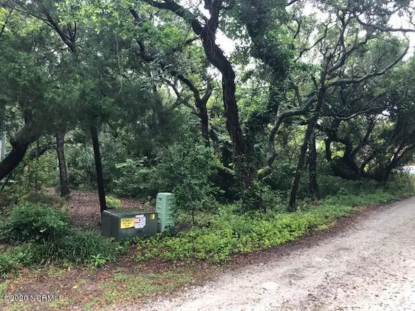112 Bland DR, Surf City, NC 28445