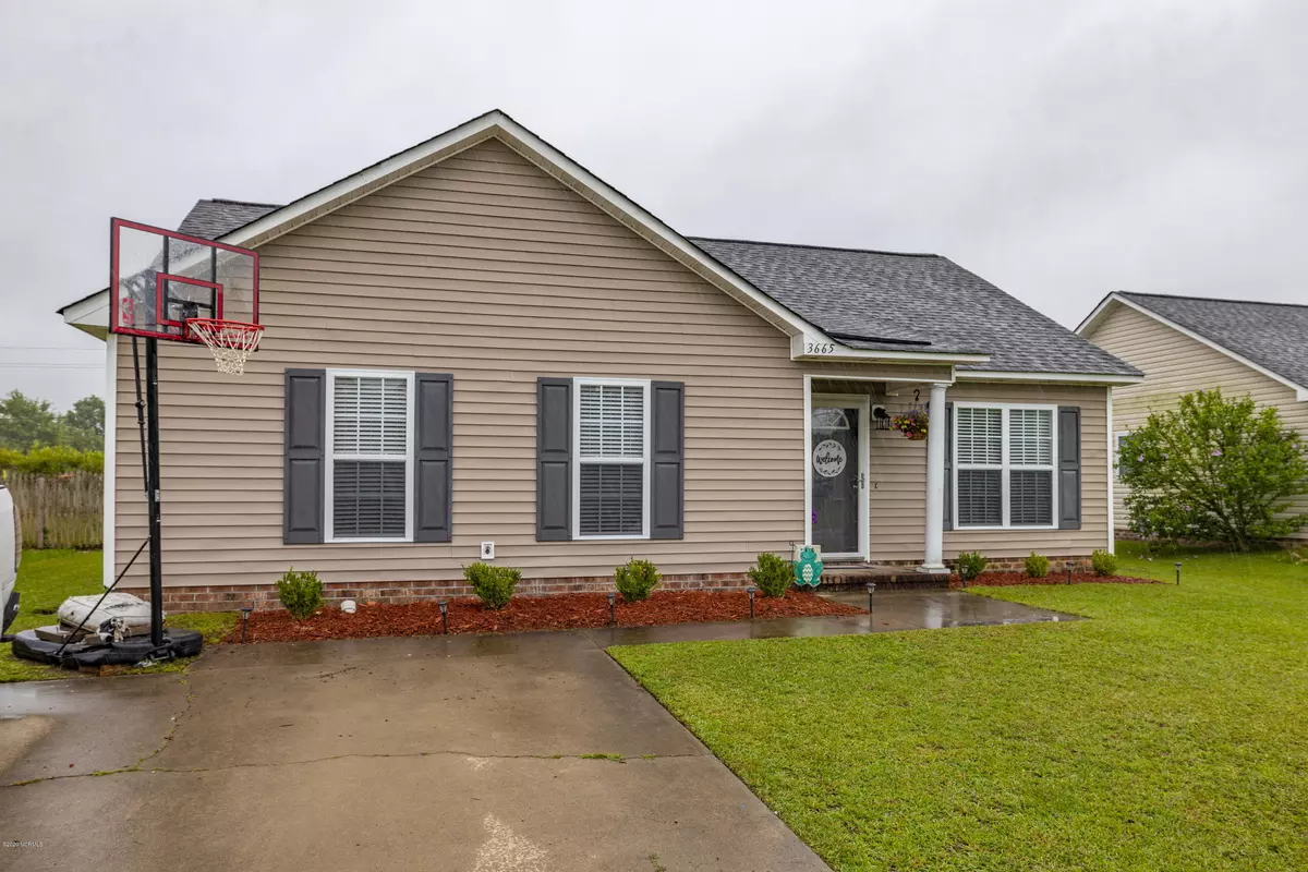 Ayden, NC 28513,3665 Highland DR