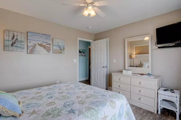 North Topsail Beach, NC 28460,2416 Island DR