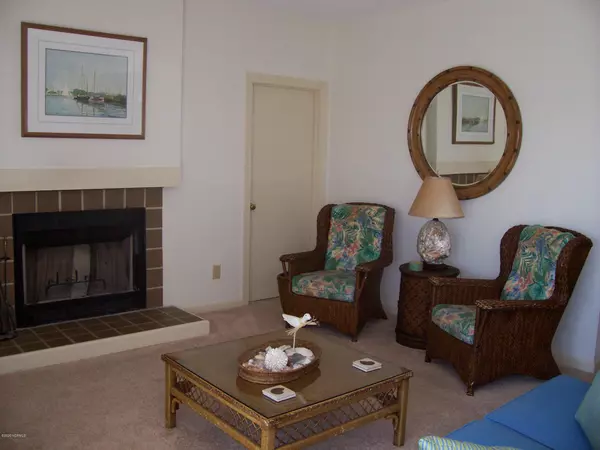 Emerald Isle, NC 28594,5209 Ocean DR #Group C