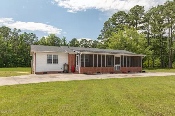 Chinquapin, NC 28521,2150 Lyman RD