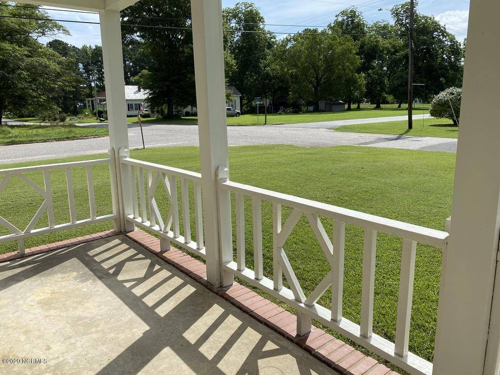 Hobgood, NC 27843,302 S Poplar ST