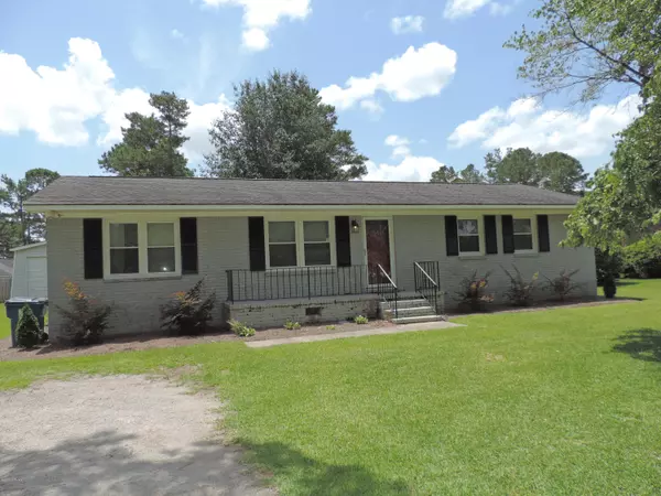 601 Madam Moores LN, New Bern, NC 28562