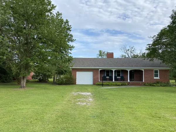 Belhaven, NC 27810,227 Foreman LN