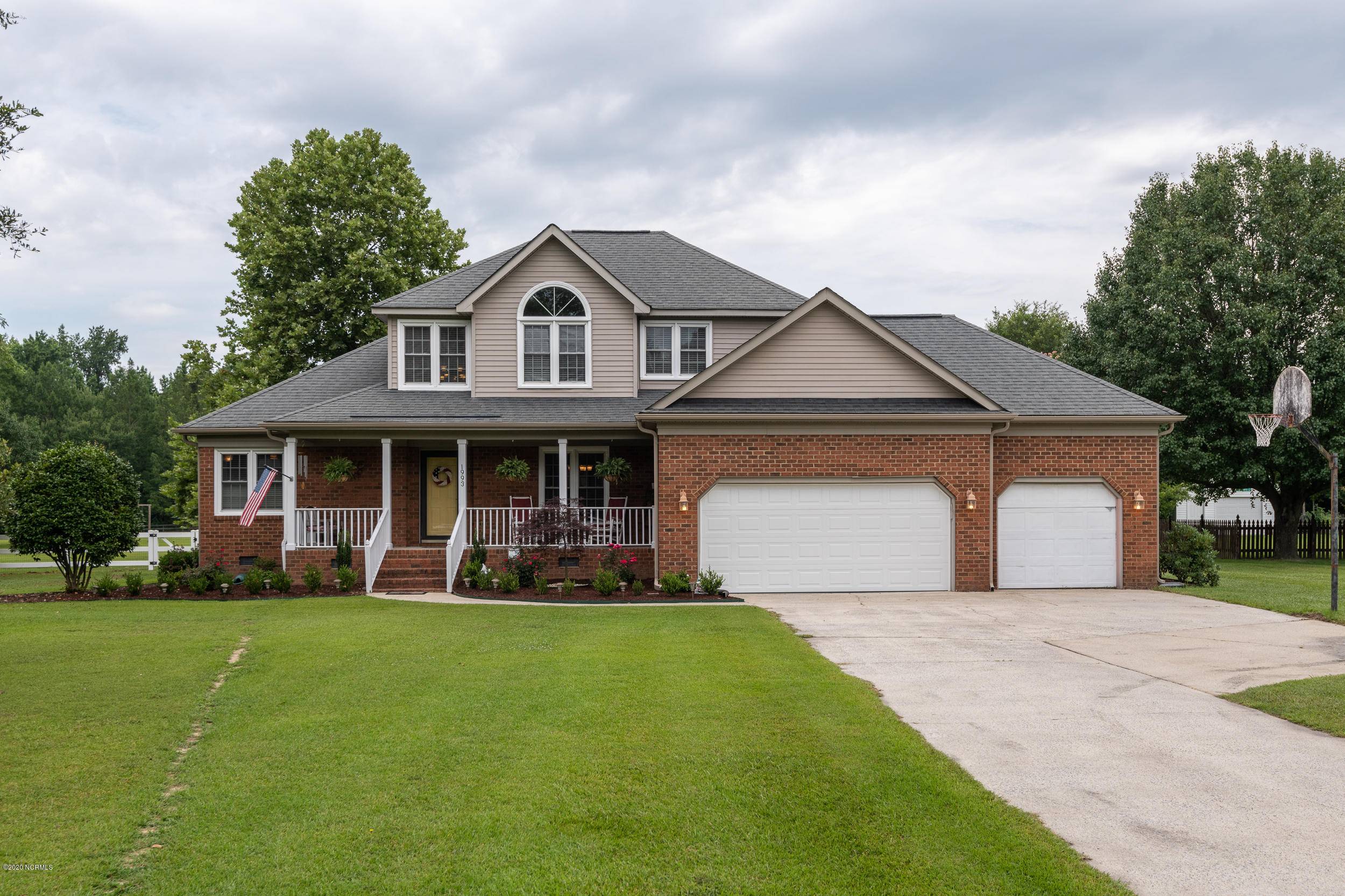 1993 Wesley LN, Greenville, NC 27858