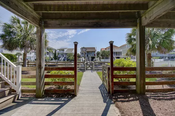 Ocean Isle Beach, NC 28469,26 Pender ST