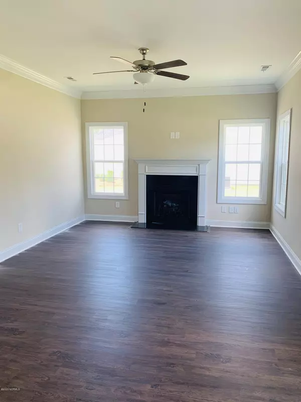 Rocky Point, NC 28457,122 Habersham AVE