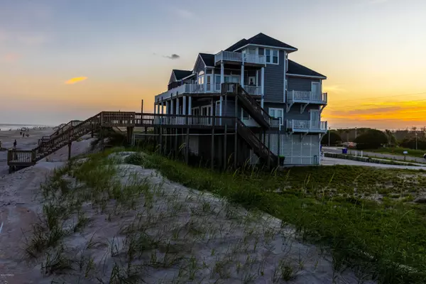 392 New River Inlet Road, North Topsail Beach, NC 28460