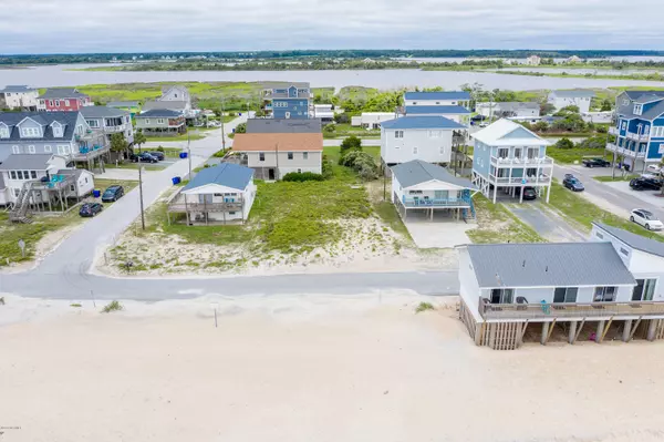 North Topsail Beach, NC 28460,461 Topsail Road