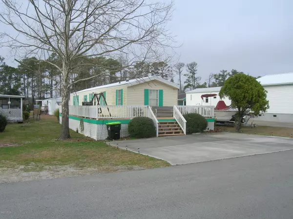 114 Snow Goose LN, Newport, NC 28570