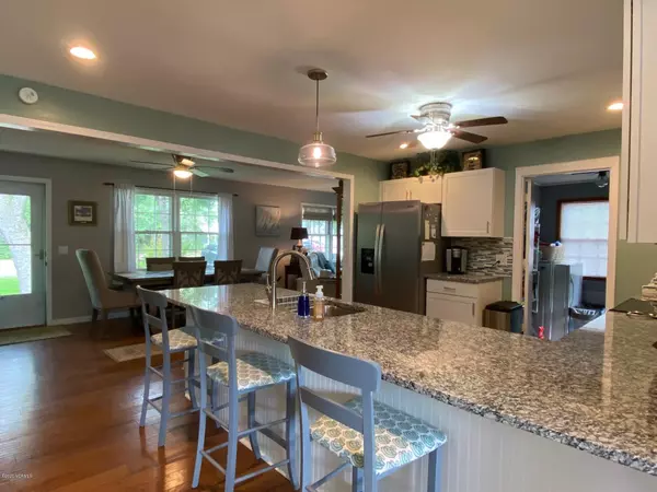 Oak Island, NC 28465,102 NE 28th ST